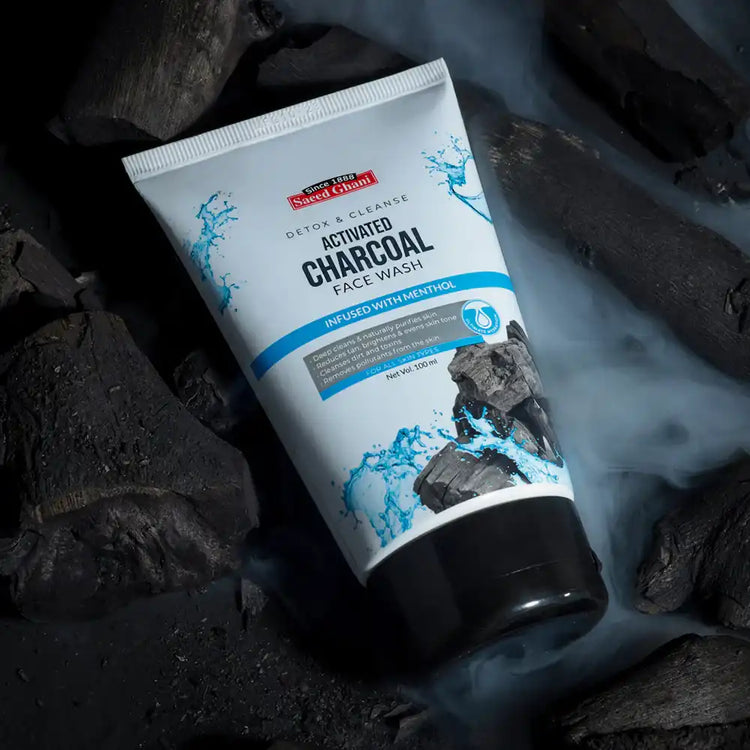 VITAMIN C& CHARCOL FACE WASH (SAEED GHANI)